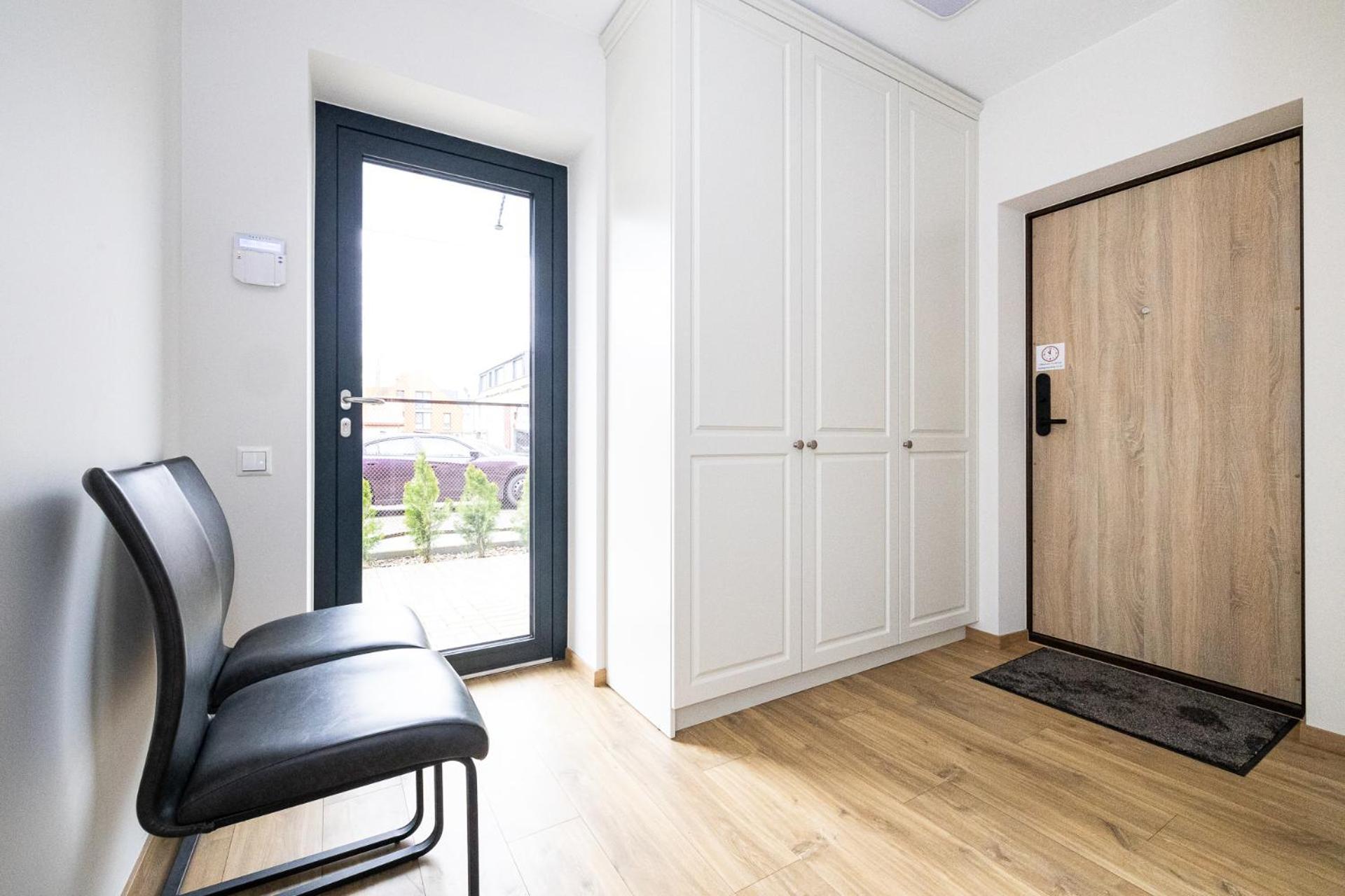 Apartment Newly Built With Parking, By Cohost