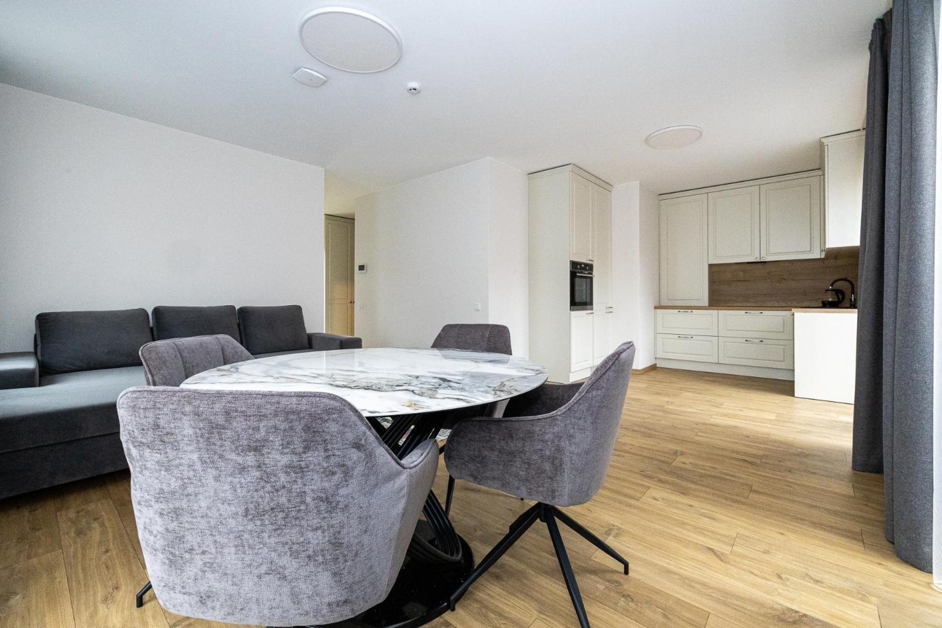 Apartment Newly Built With Parking, By Cohost
