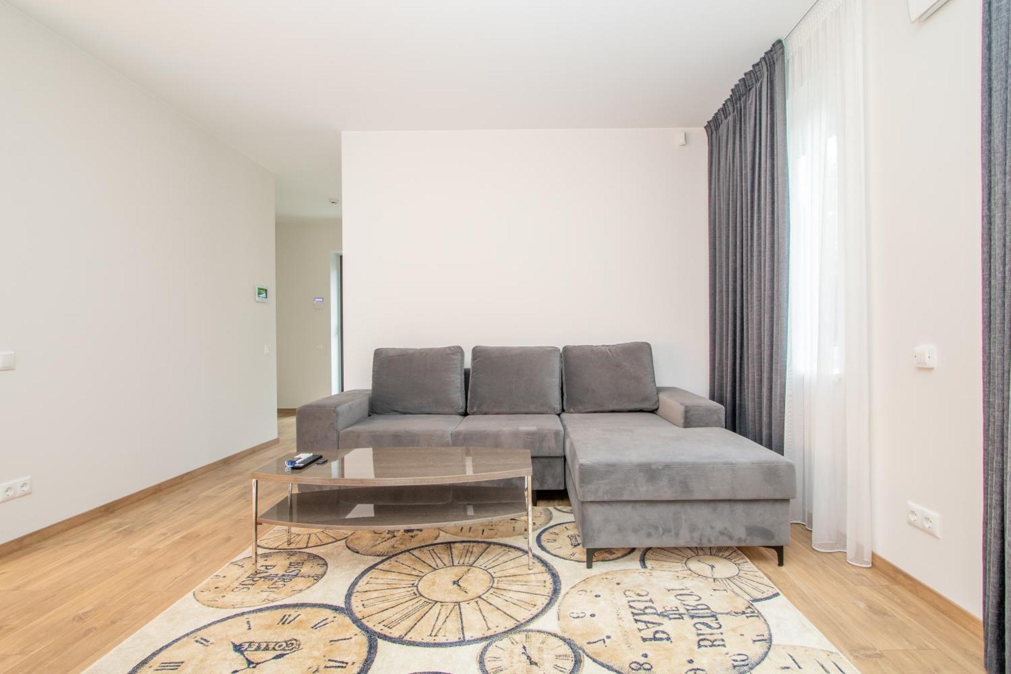 Apartment Newly Built With Parking, By Cohost Klaipeda