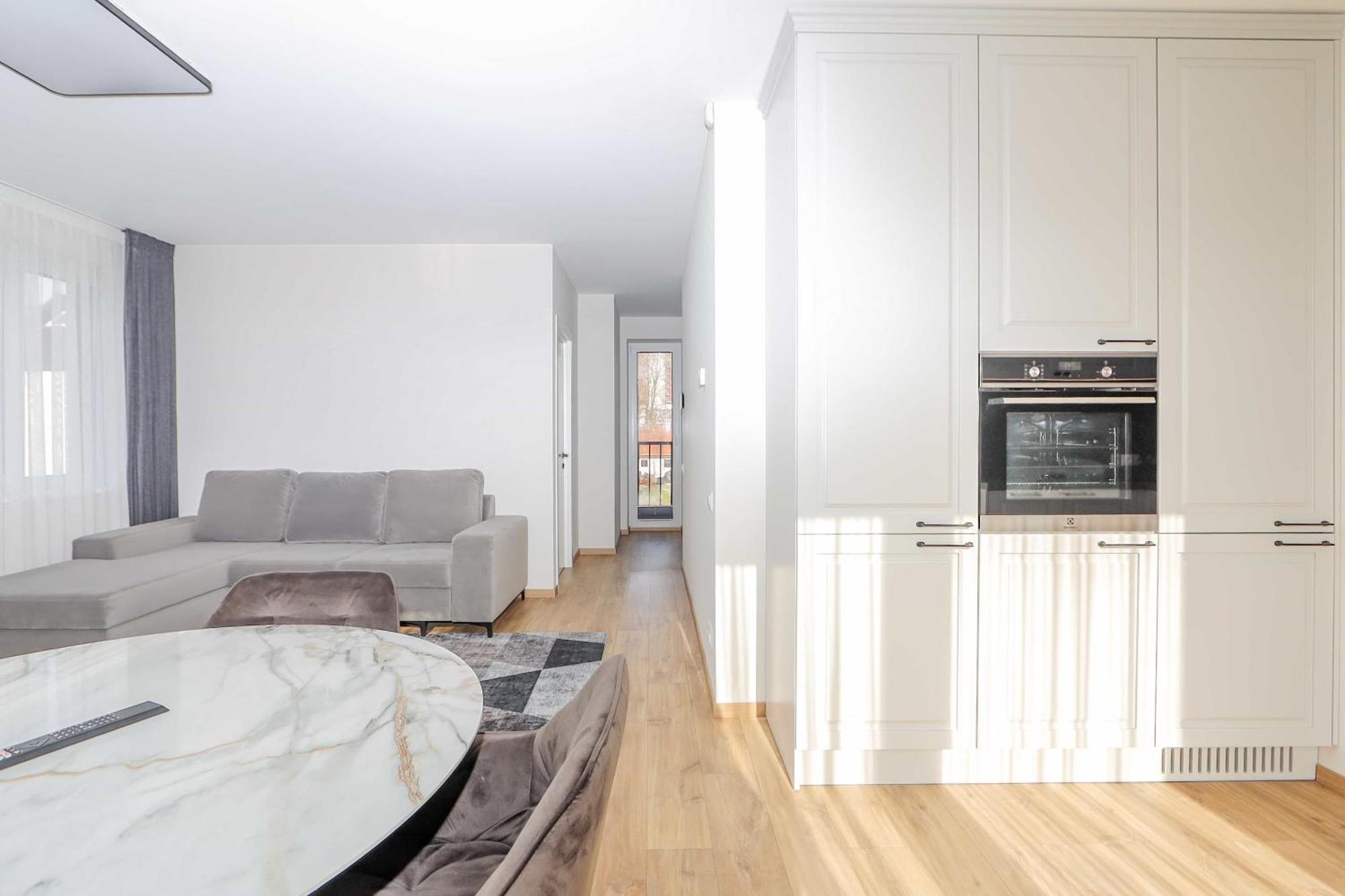 Apartment Newly Built With Parking, By Cohost